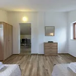 Apartment Suzi Pula