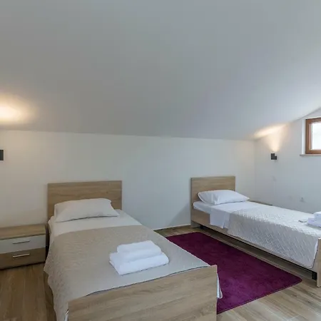 Suzi Apartment Pula