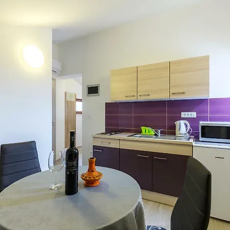 Apartment Suzi Pula
